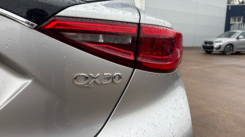 Infiniti Qx30 2.2d Premium 5dr DCT Diesel Estate